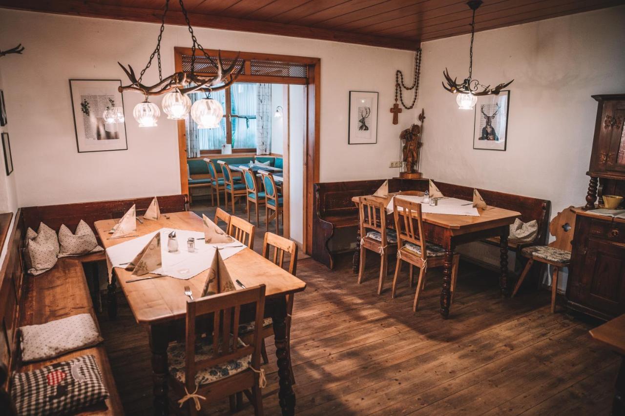 Landgasthof Zum Hieblwirt Hotel Neukirchen  ภายนอก รูปภาพ