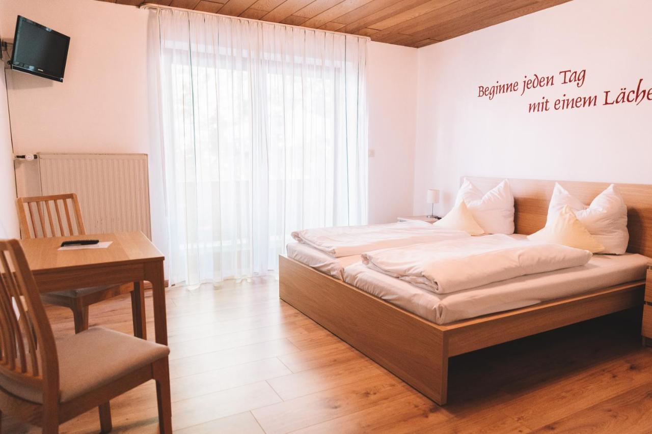 Landgasthof Zum Hieblwirt Hotel Neukirchen  ภายนอก รูปภาพ